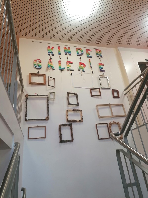 Platz für Kinderkunstwerke